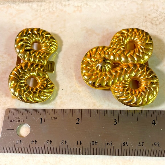 Gold Buckle Set - Picture 4 of 4